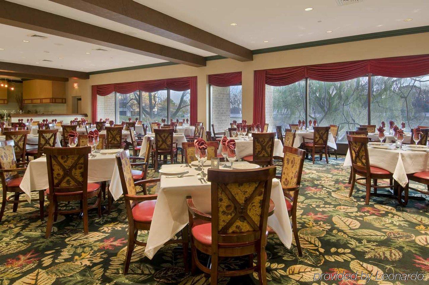 Doubletree By Hilton Lisle Naperville Restaurant foto